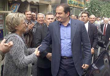 Ο Πάγκαλος αποπέμφθηκε από την κυβέρνηση λόγω της κόντρας του με το Γ.Παπανδρέου