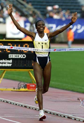Η Κενυάτισσα Τσεπτσούμπα νικήτρια στο μαραθώνιο του Τόκιο