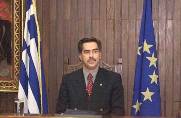 Παρέμβαση Σημίτη ζητά ο δήμαρχος Θεσσαλονίκης για να δοθεί η  Helexpo στο δήμο