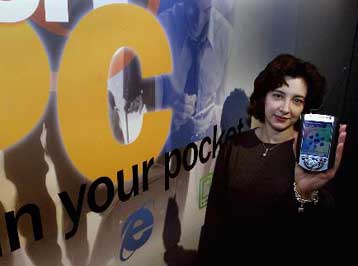 Η Adobe μπαίνει δυναμικά στο χώρο του ηλεκτρονικού βιβλίου