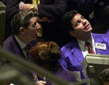 Οριακή πτώση των δεικτών κατά το άνοιγμα της Γουόλ Στριτ την Παρασκευή