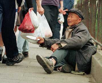 Διαφορετική εικόνα δίνουν Κίνα – Παγκόσμια Τράπεζα για τη φτώχεια στη χώρα