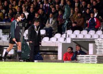 Δύο αγωνιστικές στο Ματζουράκη από την UEFA<I>Με Λεμονή στον πάγκο του ο Ολυμπιακός κόντρα στη Λ