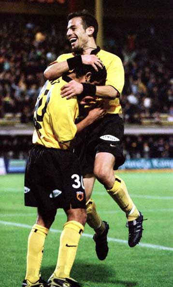 Με χιούμορ αλλά και δόση ειρωνείας η ΑΕΚ «απαντά» στην απόρριψη της έφεσης για Τσάρτα, Νάβας