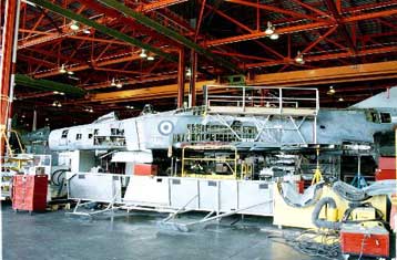 Καθυστερεί η ιδιωτικοποίηση της ΕΑΒ<i>Σύντομα η απόφαση για τα Eurofighter</i>