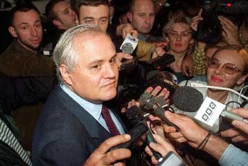 Η Ελλάδα δεν εκμεταλλεύεται την πλεονεκτική της θέση στη Γιουγκοσλαβία, τονίζει ο πρόεδρος της Σερβί