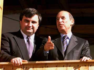 Την υποχρέωση της Αλβανίας να σεβαστεί τα ανθρώπινα δικαιώματα «υπενθύμισε» ο πρωθυπουργός στον Μέτα