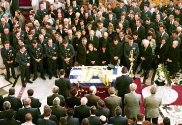 Με τιμές ήρωα κηδεύτηκε ο πιλότος του F-16 που κατέπεσε στην Αγχίαλο