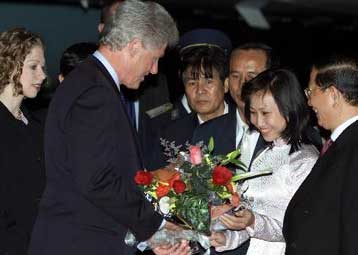 Καλημέρα Βιετνάμ, είπε ο Κλίντον στους πολίτες της χώρας<i>Ιστορική η τριήμερη επίσκεψή του</i>