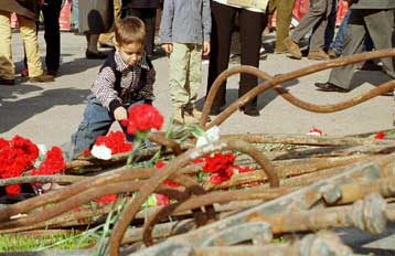 Χωρίς τον πρωθυπουργό ο εορτασμός της 27ης επετείου της εξέγερσης του Πολυτεχνείου