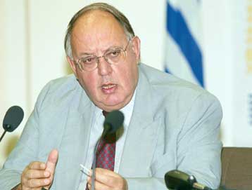 Επιστολή για το Μουσείο Κινηματογράφου από τον διευθυντή του, Απ. Παπαγιαννόπουλο