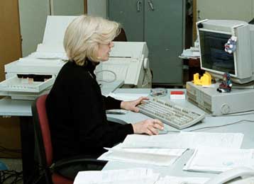 Έντονα φαινόμενα διαφθοράς στις δημόσιες υπηρεσίες, αποκαλύπτει η έκθεση του ΟΑΠ<i>Αμεση η παρέμ