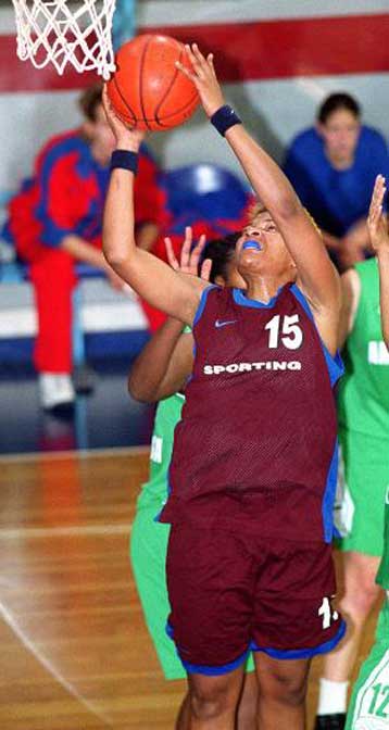 Τρίτη ήττα του Σπόρτινγκ στη Euroleague γυναικών  <i> Έχασε με 79-75 από την Πριόλο</i>