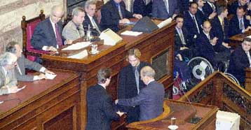 Τους αθλητές των Παρολυμπιακών Αγώνων τίμησε η Βουλή