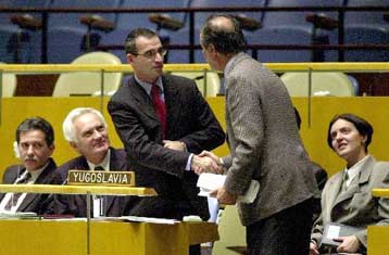 Δρομολογείται η αποκατάσταση των διπλωματικών σχέσεων Βελιγραδίου – Ουάσινγκτον <i>Υπό όρους η χ