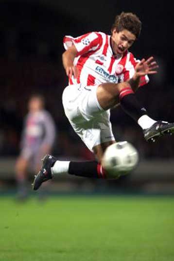 Έληξε και τυπικά η παρεξήγηση Ζιοβάνι – Ματζουράκη  <i> Κάκωση μηνίσκου και ο Αλβες </i>