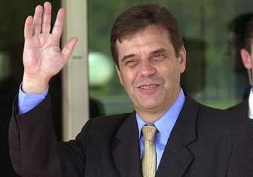 Την ένταξη της Γιουγκοσλαβίας στην ΕΕ θέτει ως μακροπρόθεσμο στόχο ο Κοστούνιτσα