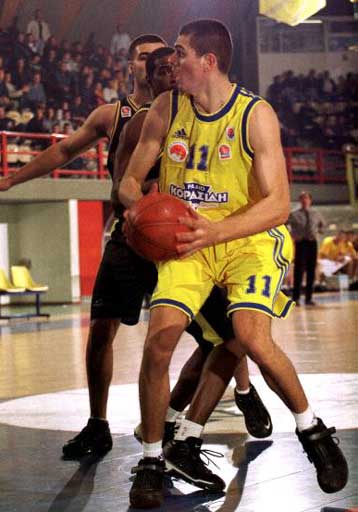 Κόντρα στη μία από τις δύο αήττητες ομάδες της Ευρώπης την Πέμπτη το Περιστέρι