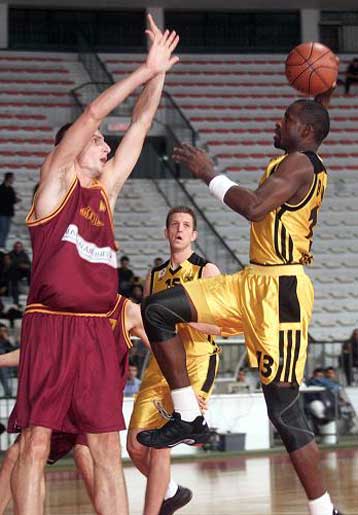 Εκπλήξεις από Κεραυνό Λευκωσίας και Λάσκο στο Κύπελλο Σαπόρτα