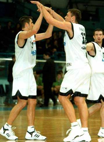 Χωρίς Φάρμερ αλλά με την ομαδικότητα που ζήτησε ο Χατζηβρέττας στην Οστάνδη ο Ηρακλής