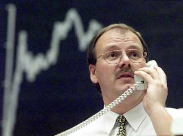 Με θετικό πρόσημο άνοιξε την Τρίτη η Γουόλ Στριτ