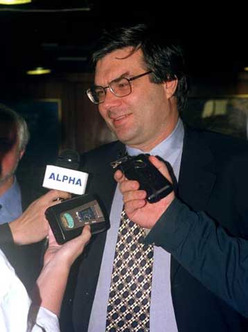 Αστειότητες, σύμφωνα με το Συναδινό, τα περί παραίτησής του από τον «Αθήνα 2004»