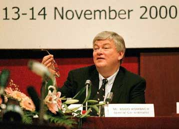 Υποσχέσεις για οικονομική βοήθεια στο Βελιγράδι δίνουν οι διεθνείς οργανισμοί