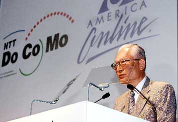 Σε συνομιλίες για στρατηγικές συμμαχίες με διεθνείς κολοσσούς τηλεπικοινωνιών βρίσκεται η NTT DoCoMo