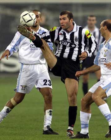 Δεν σκέφτεται να φύγει από τη Γιουβέντους και campionato ο Ζιντάν