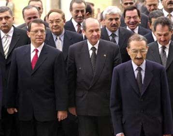 Σε χορήγηση αμνηστίας στους κρατούμενους των τουρκικών φυλακών προσανατολίζεται η κυβέρνηση Ετζεβίτ