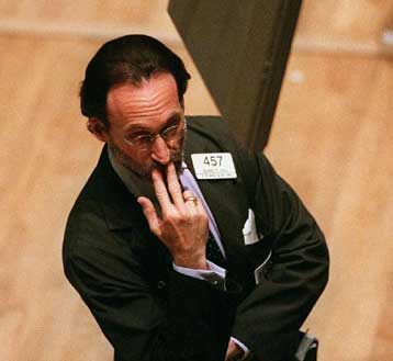 Εκτεταμένες ρευστοποιήσεις στη Γουόλ Στριτ<i>Κάτω από τις 3.000 μονάδες ο Nasdaq</i>