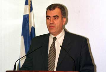 Επίθεση Ρέππα σε Καραμανλή για τη διαπλοκή – Στήριξη σε Παπανδρέου για τα ελληνοτουρκικά