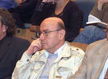 Τα σχέδια του Θ.Αγγελόπουλου για την τριλογία<i>Οι τίτλοι των τριών ταινιών</i>