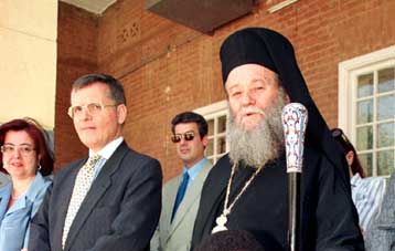 Συμπαράσταση στους ομογενείς που κατηγορούνται για τη δολοφονία του Τίτου εξέφρασε κλιμάκιο του ΥΠΕΞ