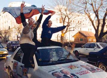 Όλοι «νικητές» εν αναμονή των επίσημων αποτελεσμάτων των γενικών εκλογών στη Βοσνία