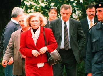 Δεν παραιτείται ο αρχηγός της σερβικής υπηρεσίας ασφαλείας</b><i>Ανησυχία Κοστούνιτσα για το Κόσ