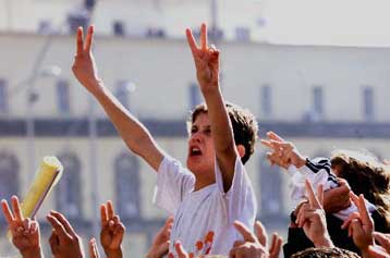 Σύσσωμη η αλβανική αντιπολίτευση καταγγέλλει νοθεία στις εκλογές</b><i>Αυστηρές προειδοποιήσεις