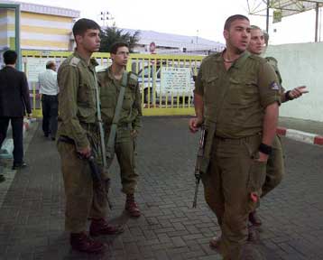 Με ψεύτικη βόμβα απειλούσε ο αεροπειρατής του Tupolev</b><i>Ατομο με διαταραγμένη προσωπικότητα,