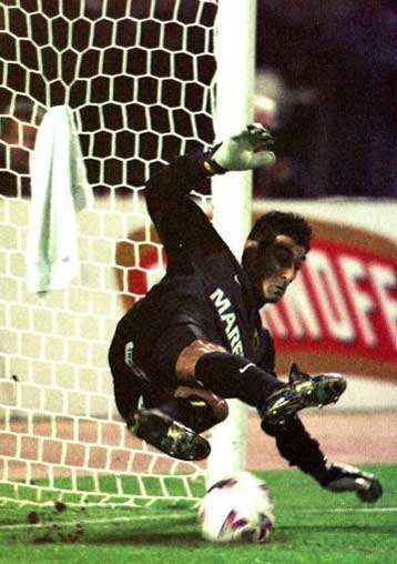 Χρειάζεται πολύ δουλειά για να αποκλείσουμε τη Λεβερκούζεν </b>  <i> Αμφίβολος ο Ατματζίδης για