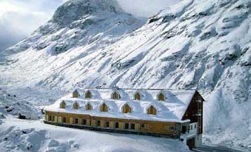 Πάνω από 170 άνθρωποι βρήκαν φρικτό θάνατο στο τρένο που εγκλωβίστηκε σε τούνελ των Αλπεων