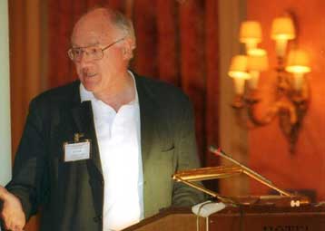 Περιοδεία του Ουίλιαμ Σεντ Κλερ στον Καναδά</b><i>Παρουσίαση του βιβλίου για την καταστροφή των