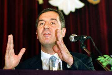 Έκκληση για άμεση επανίδρυση της Γιουγκοσλαβίας απευθύνει ο Μαυροβούνιος πρόεδρος