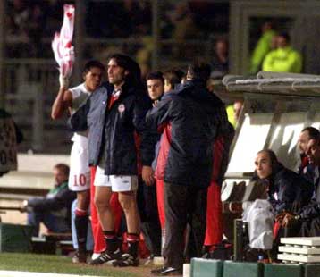 Στην προπόνηση του Ολυμπιακού ο Σωκράτης Κόκκαλης </b>  <i> Χάνει το ντέρμπι ο Αντζας</i>