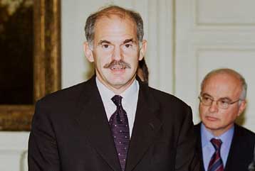 Δύσκολος ο δρόμος της Τουρκίας προς την ΕΕ</b><i>Μπ.Ετζεβίτ: Για να ικανοποιηθεί η Αθήνα συμπερ