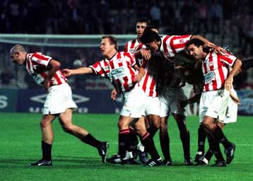 Λίβερπουλ – Ολυμπιακός, ΑΕΚ – Λεβερκούζεν, Αϊντχόβεν – ΠΑΟΚ στο Κύπελλο UEFA