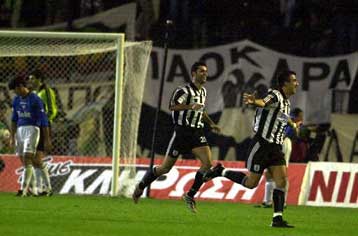 Ύμνοι των Ιταλών και για τον ΠΑΟΚ<I>Διεθνής αναγνώριση του ελληνικού ποδοσφαίρου</I>