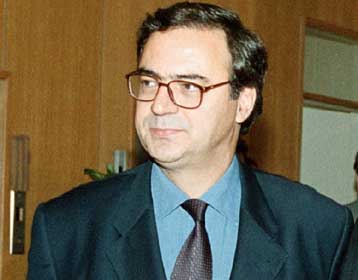 Δύο σενάρια για τη συμμετοχή της ΔΕΗ στις άδειες σταθερής ασύρματης τηλεφωνίας