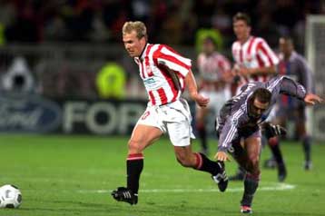 Στους «αδύνατους» και ο Ολυμπιακός, μαζί με ΑΕΚ και ΠΑΟΚ στο UEFA