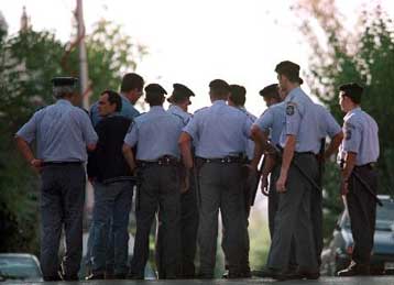 Καταχωρισμένοι και στο Internet οι επίορκοι αστυνομικοί<I>Mέτρα της Ιντερπόλ για τη διαφθορά</I>