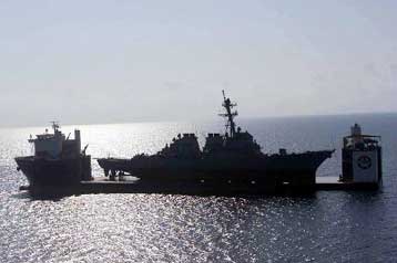 Επίθεση και σε δεύτερο αμερικανικό αντιτορπιλικό σχεδίαζαν οι τρομοκράτες στην Υεμένη